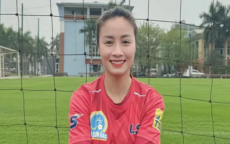 hoang thi loan cau thu la ai tieu su va su nghiep an tuong